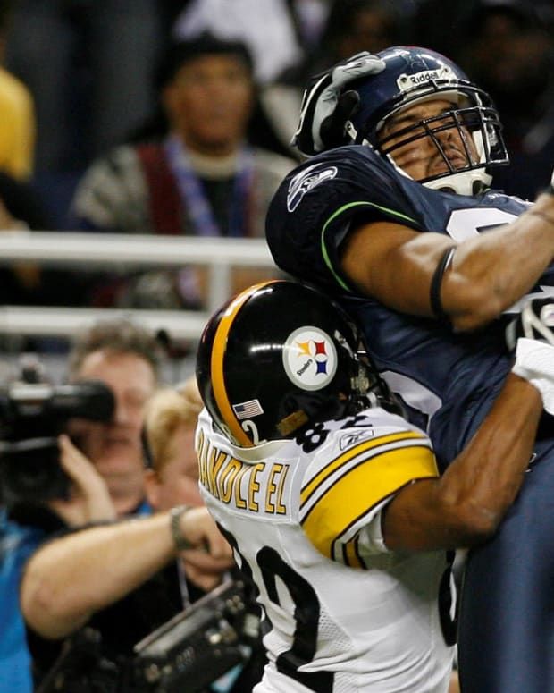 Seattle Seahawks safety Michael Boulware catches a ball in front of Pittsburgh Steelers wide receiver Antwaan Randle El in the third quarter of Super Bowl XL at Ford Field.