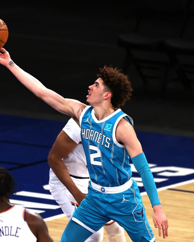 Source Charlotte Hornets Lamelo Ball Is The Nba S Rookie Of The Year Beats Out Minnesota S Anthony Edwards Sports Illustrated Charlotte Hornets News Analysis And More
