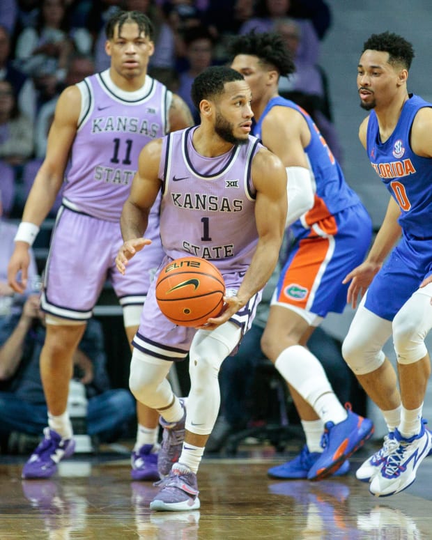 Jan 28, 2023; Manhattan, Kansas, USA; Kansas State Wildcats guard Markquis Nowell (1) sets the play during the second half against the Florida Gators at Bramlage Coliseum.