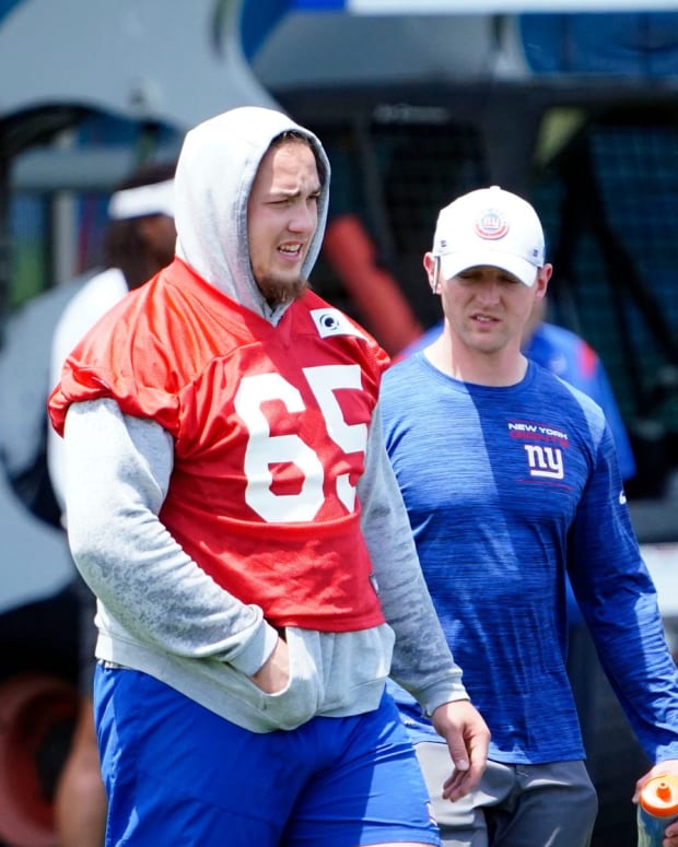 New York Giants center Nick Gates (65) on the field for mandatory minicamp at the Quest Diagnostics Training Center on Tuesday, June 7, 2022, in East Rutherford.
