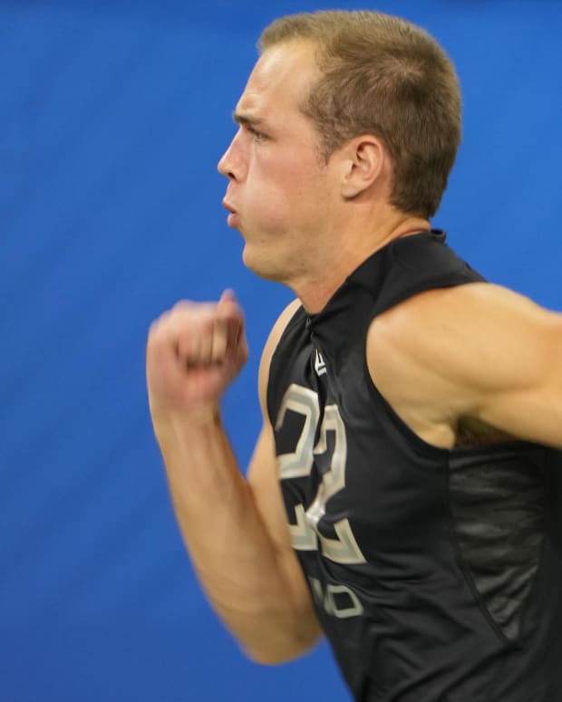 UCLA wide receiver Kyle Philips (WO22) runs the 40-yard dash during the 2022 NFL Scouting Combine at Lucas Oil Stadium.