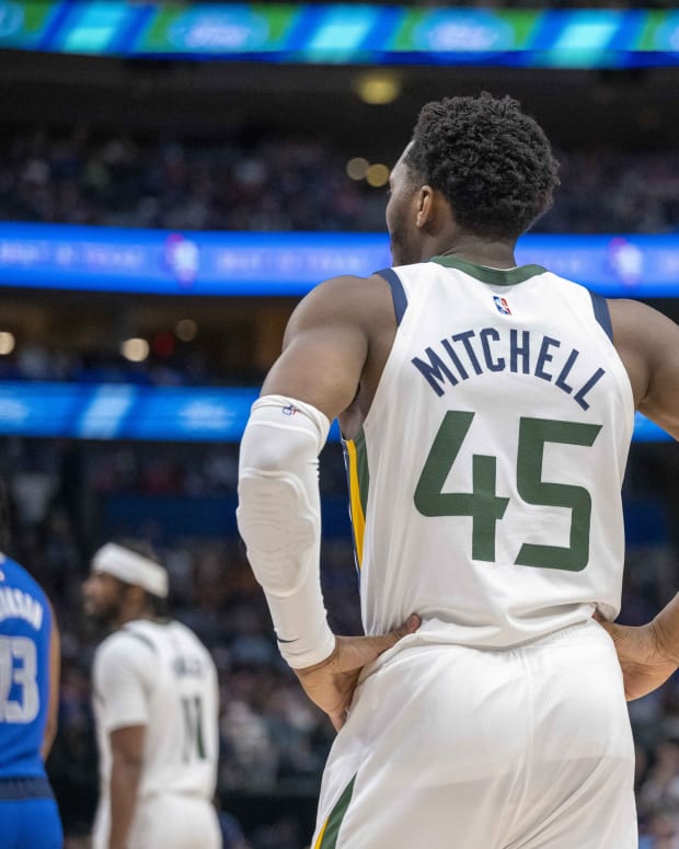 Utah Jazz guard Donovan Mitchell (45) during the game against the Dallas Mavericks at the American Airlines Center.