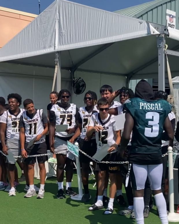 Eagles leave field following one of hottest practices of training camp on Aug. 4, 2022