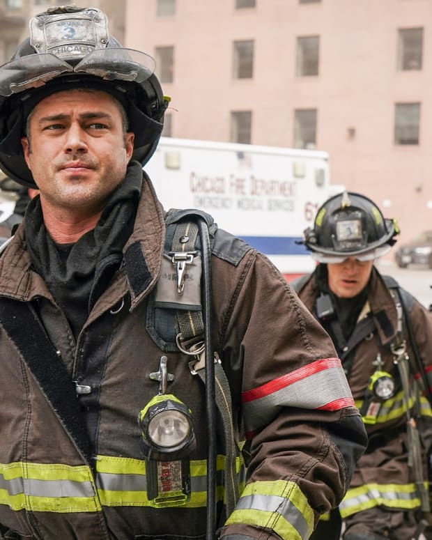 chicago-fire-kelley-severide-and-the-other-firefighters