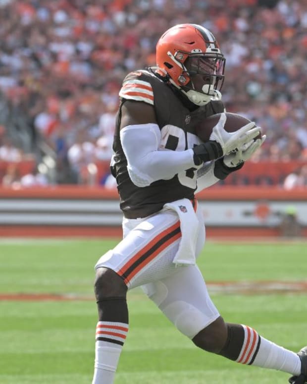 Cleveland Browns Tight End David Njoku - played for the Miami Hurricanes from 2014-2016