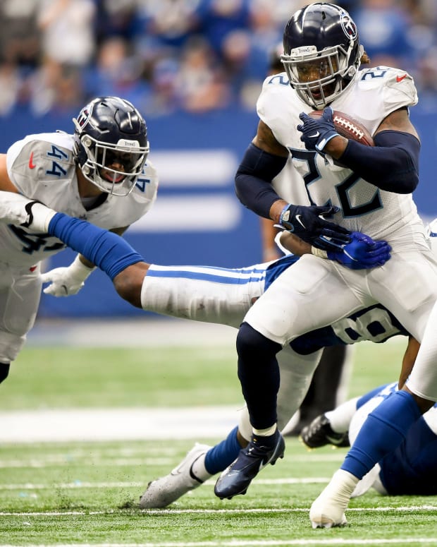 Tennessee Titans running back Derrick Henry (22) runs the ball during overtime at Lucas Oil Stadium Sunday, Oct. 31, 2021 in Indianapolis, Ind. Titans Colts 173
