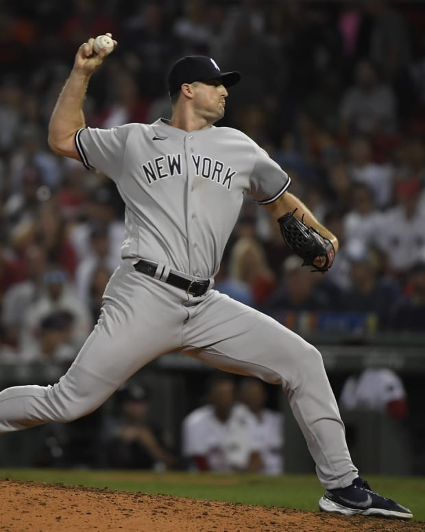 New York Yankees reliever Clay Holmes pitching