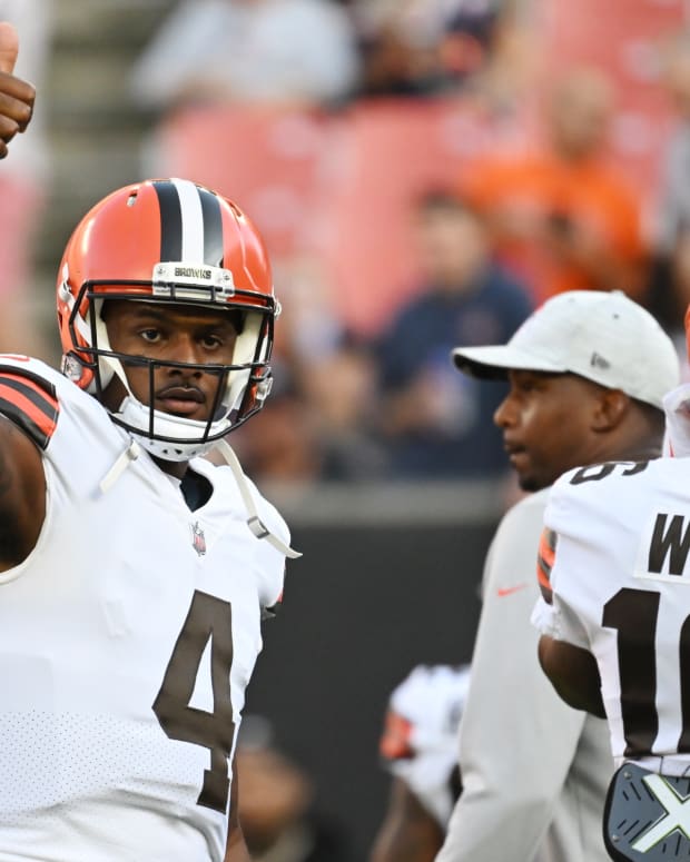 Aug 27, 2022; Cleveland, Ohio, USA; Cleveland Browns quarterback Deshaun Watson (4) gives a thumbs up to fans before the game between the Browns and the Chicago Bears at FirstEnergy Stadium. Mandatory Credit: Ken Blaze-USA TODAY Sports