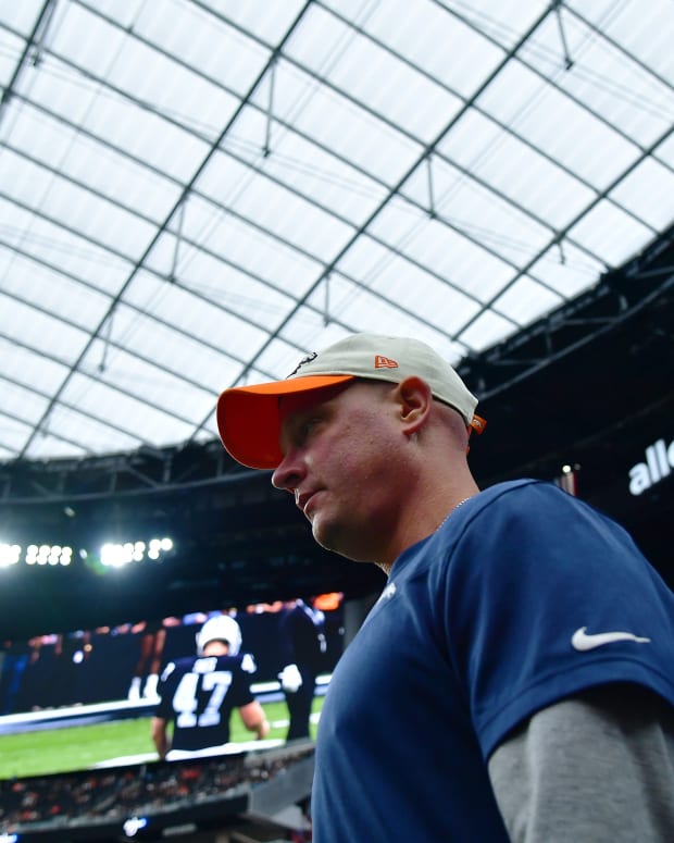 Denver Broncos head coach Nathaniel Hackett before the game against the Las Vegas Raiders at Allegiant Stadium.