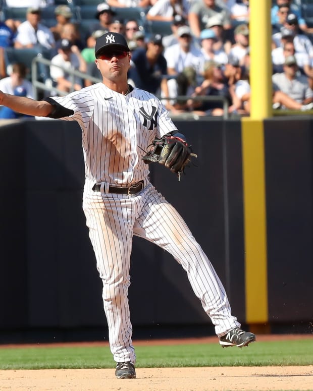New York Yankees SS isiah Kiner-Falefa throws from shortstop