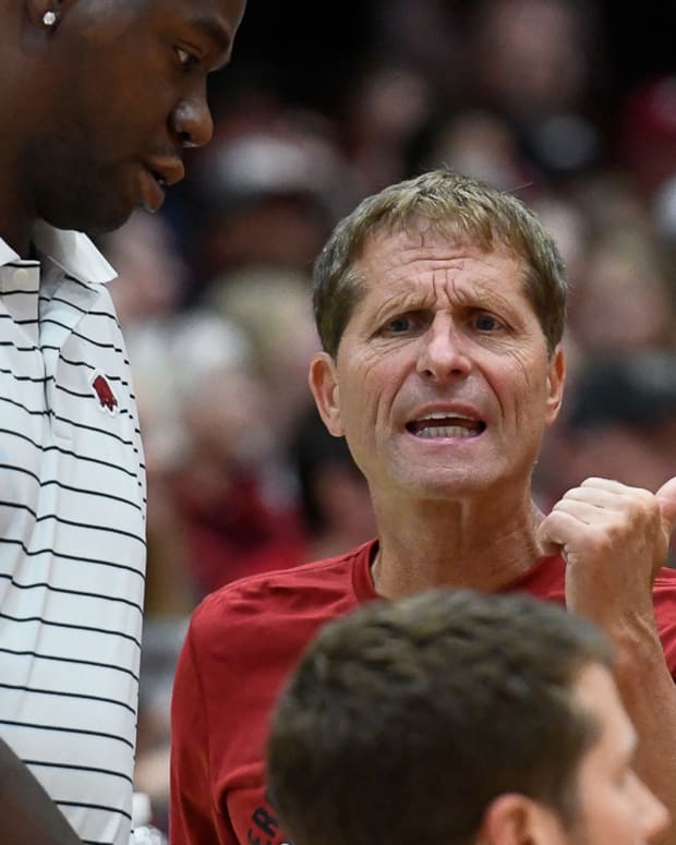 Razorbacks' coach Eric Musselman going to both teams in Red-White scrimmage with instructions