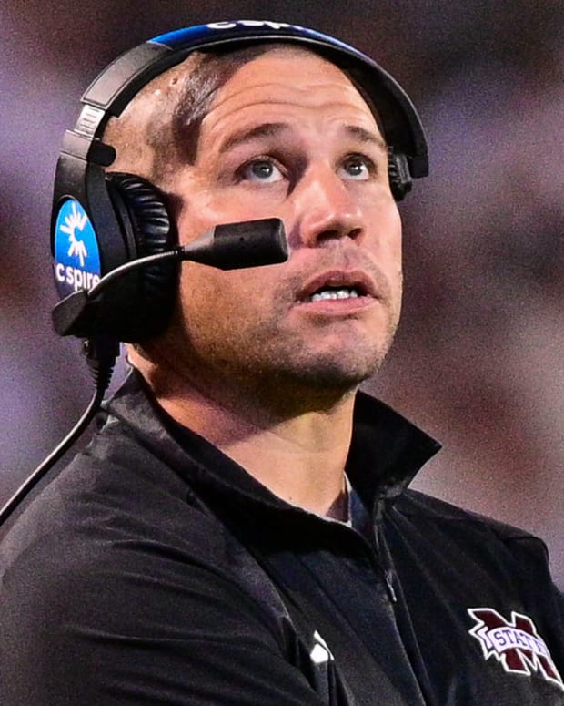 Mississippi State coach Zach Arnett on the sidelines during game with Arizona