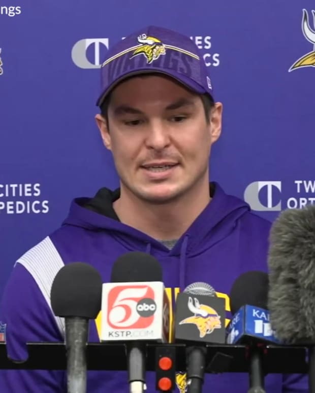 Justin Jefferson on Nick Mullens starting Sports Illustrated