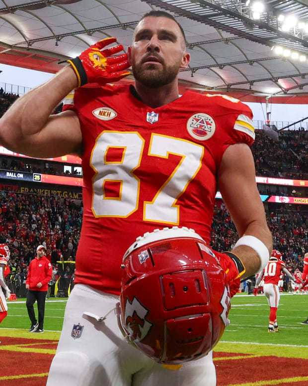 Chiefs White House Visit 2023: Travis Kelce may need to be