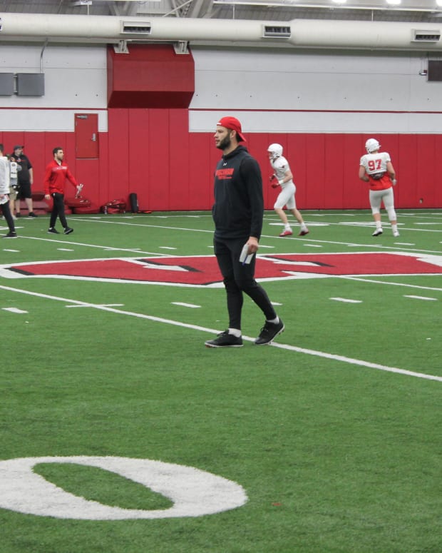 Former Wisconsin linebacker Jack Cichy working as an analyst with the Badgers during spring practice.
