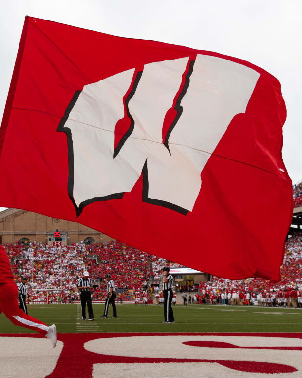 Wisconsin flag at Camp Randall (Credit: Jeff Hanisch-USA TODAY Sports)