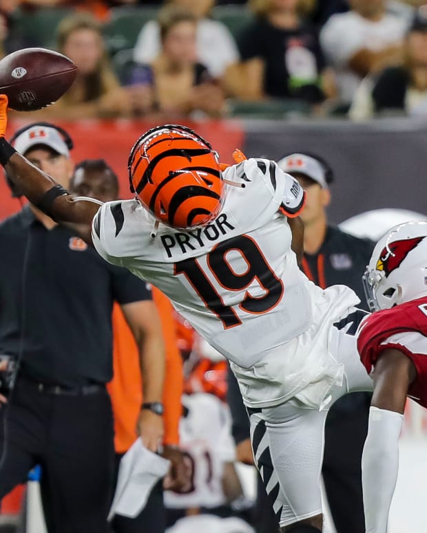 Former Wisconsin wide receiver Kendric Pryor catching a pass with the Cincinnati Bengals (Credit: Katie Stratman-USA TODAY Sports)