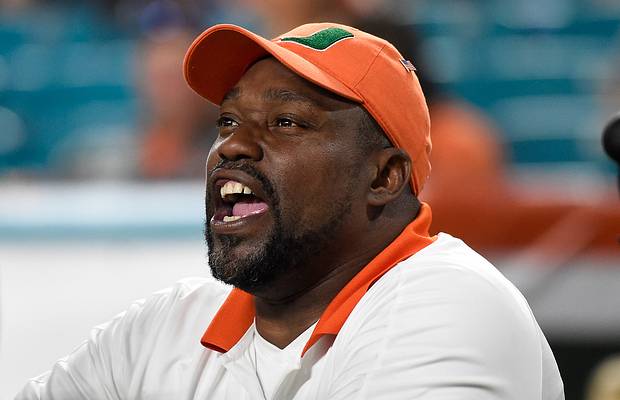 warren sapp dipping tobacco Strip Clubs, CTE Talk and a CBD Sales Pitch: A Weekend Inside Warren Sapp's  World