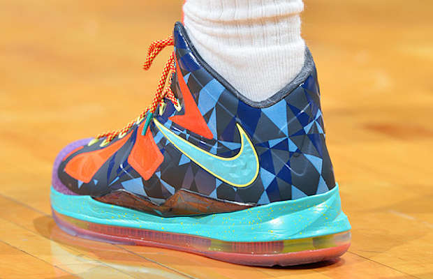 2013 lebron james sneakers