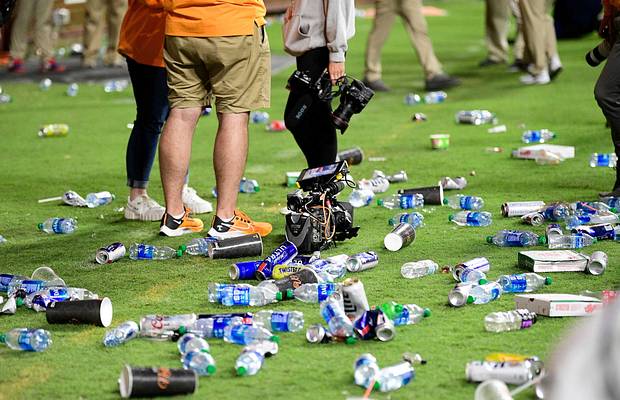 Tennessee bans 25 fans after trashing Neyland Stadium vs. Ole Miss - Vimarsana News