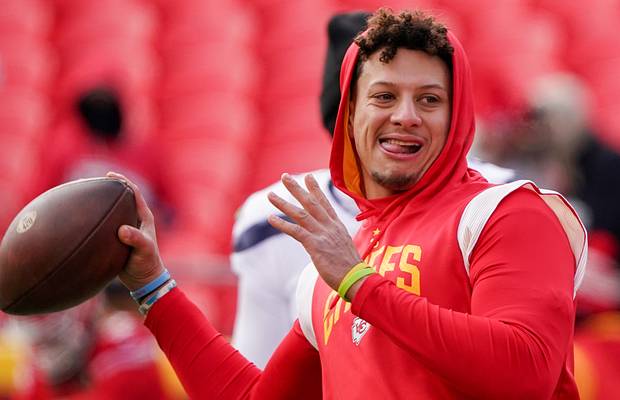 Patrick Mahomes Can Break NFL Consecutive Completions Record Today