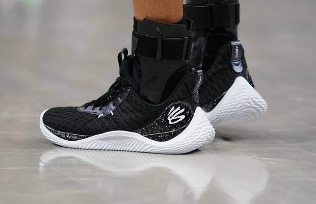 curry-shoes.jpg display picture 1