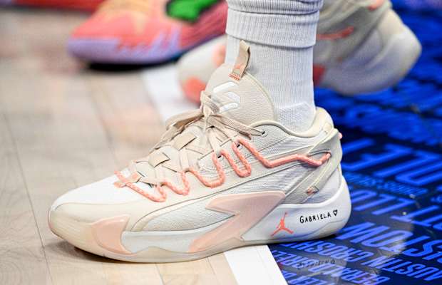 luka doncic pink shoes