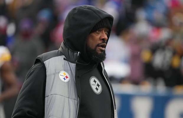 Steelers' Mike Tomlin Walks Off After Contract Question