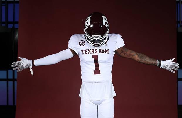 Texas A&M Recruiting Tracker: Evan Stewart Down to Three? - Vimarsana News