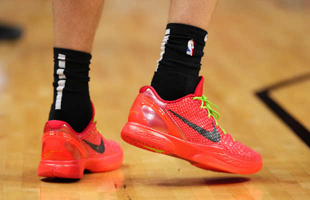 How to Buy the Nike Kobe 6 Protro 'Reverse Grinch'