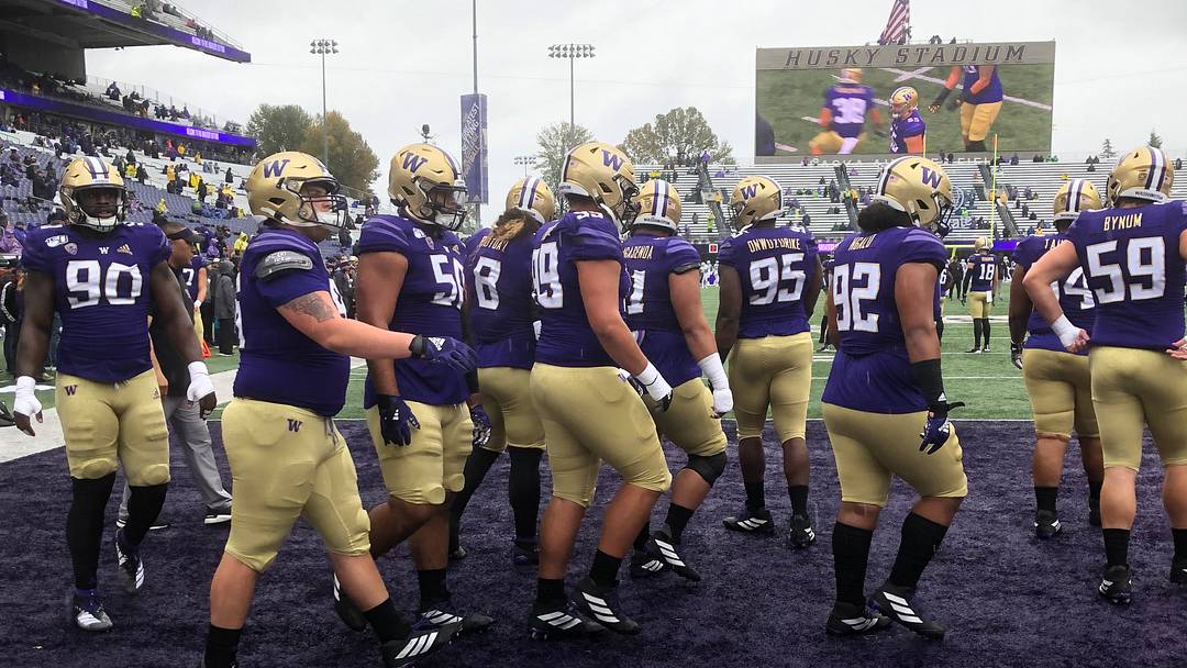 Washington Huskies vs Oregon Ducks - LIVE Game Thread/Blog from Husky Stadium Washington Huskies vs Oregon Ducks - LIVE Game Thread/Blog from Husky Stadium
