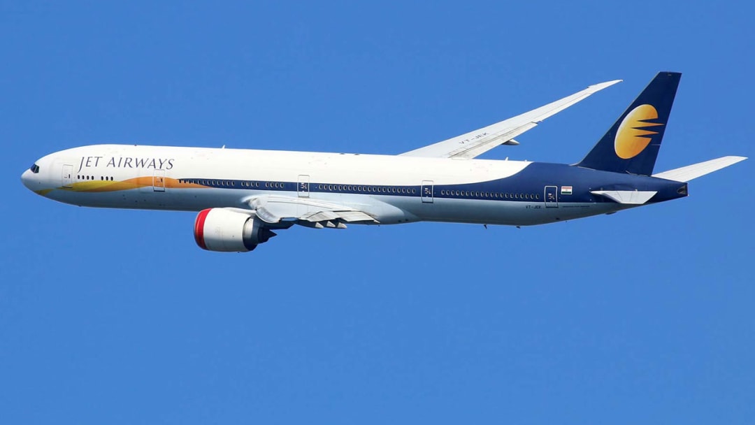 Baby born on flight gets free travel for life