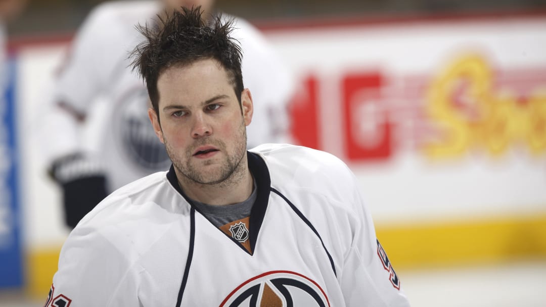 Report: Rape charges dropped against ex-NHLer Mike Comrie