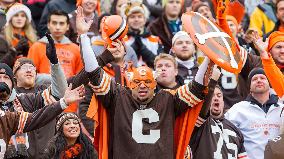 By the Fans, For the Fans: New Website Aims to Give Fans Big Voice in Teams' Decisions