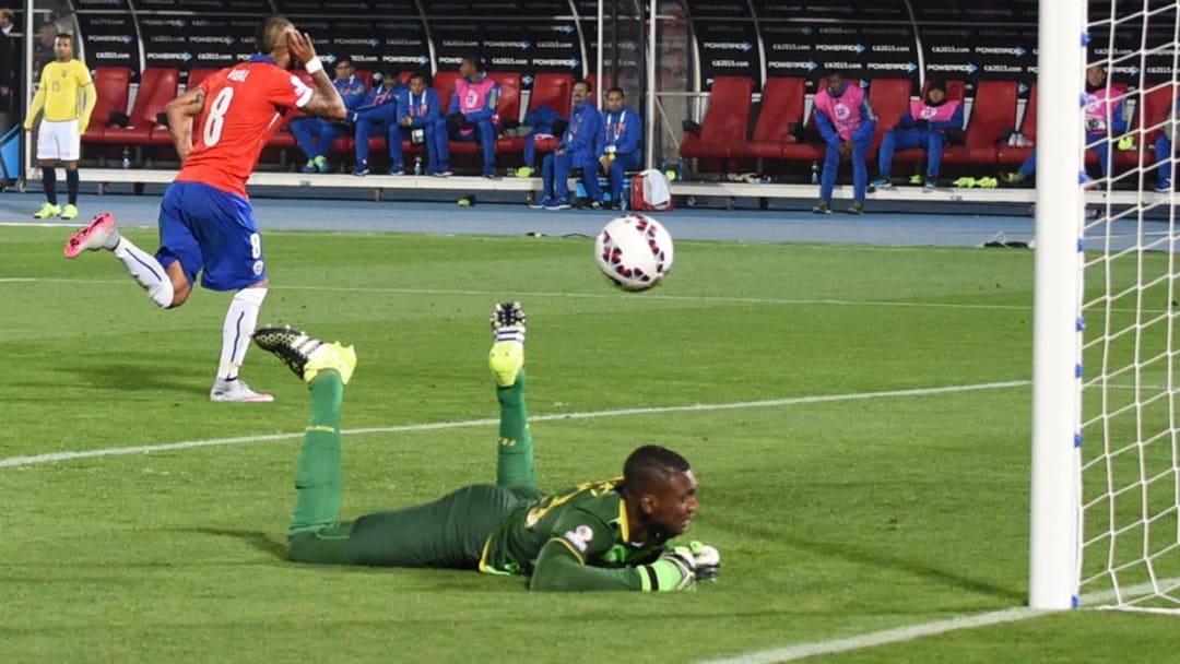 Host Chile overcomes nerves to beat Ecuador in Copa America opener