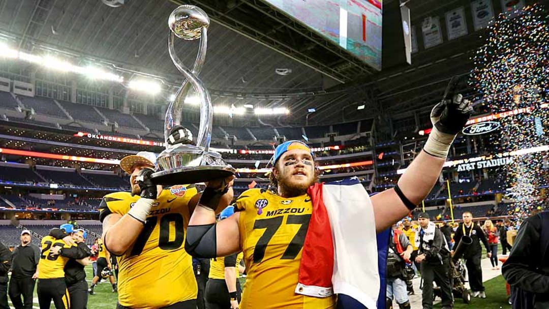 Missouri lineman takes snap to the groin