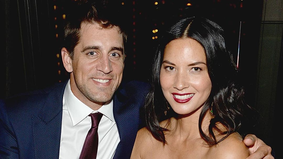 Men’s Style Q&A: Sneakers to a wedding? Pocket square tips