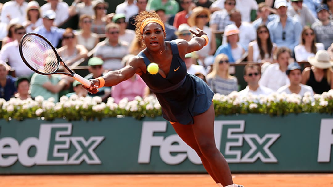 Serena Williams gaining on Federer in best-ever debate
