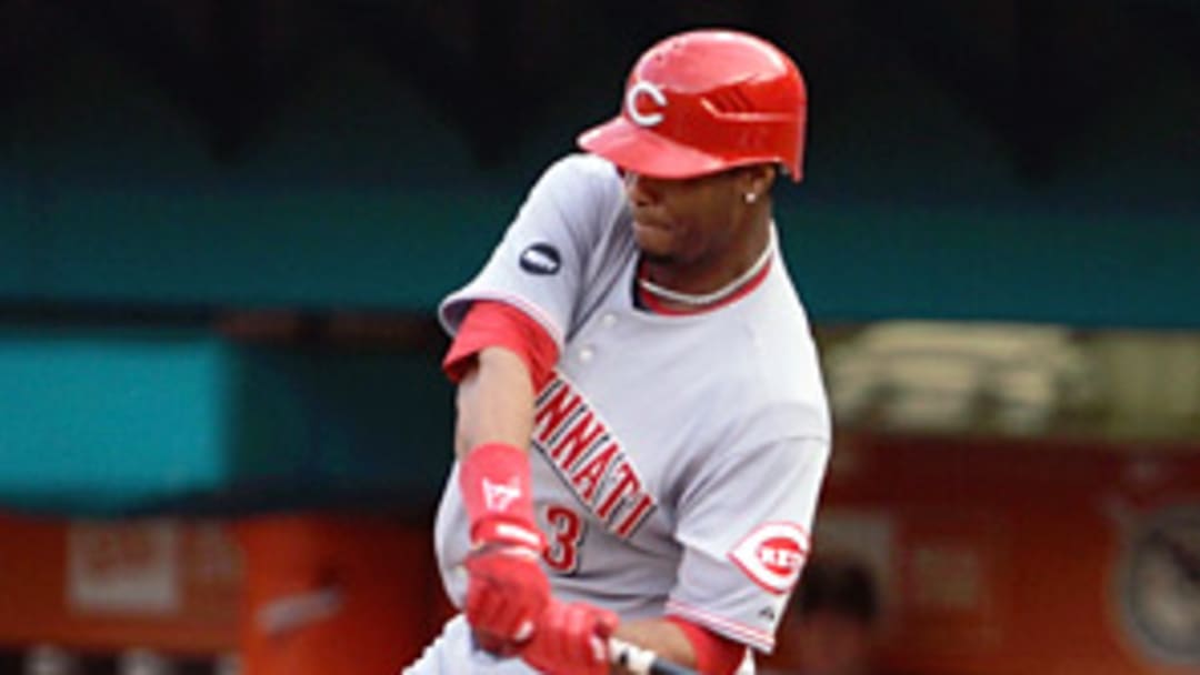 Junior's dignified 600th stroll