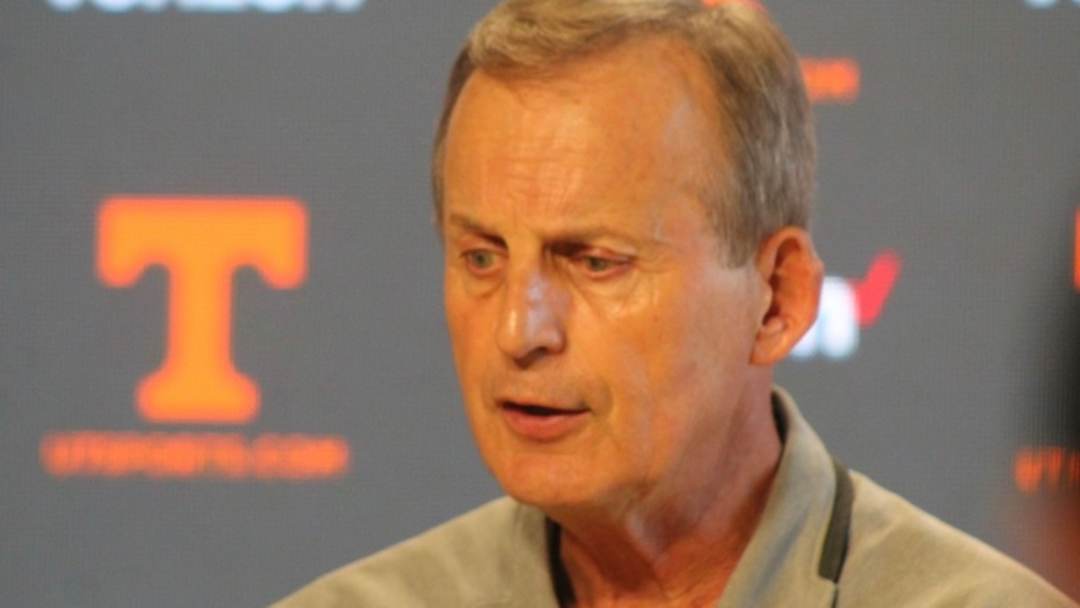 Barnes: Tennessee basketball still scheduled to play at Wisconsin to open 2020 season