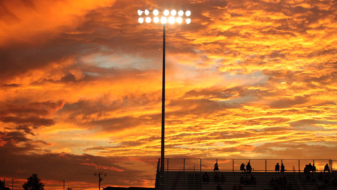Friday Night Fix: Mike Hall Returns in Final OHSAA Week, Denzel Burke Launches Season Out West