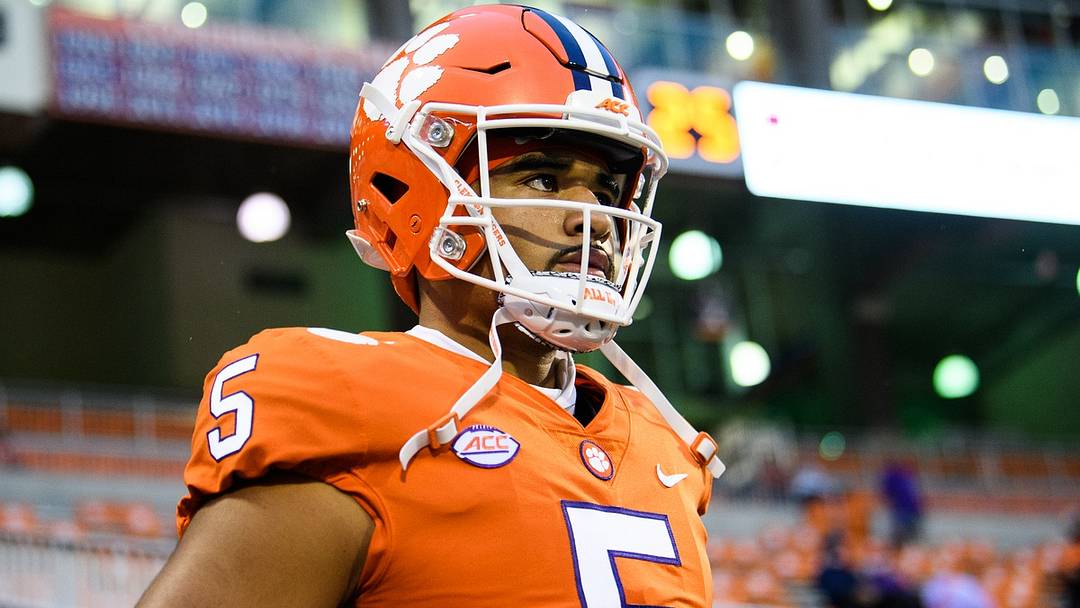 Clemson's Uiagalelei Will Show What He's Learned From Lawrence Clemson's Uiagalelei Will Show What He's Learned From Lawrence