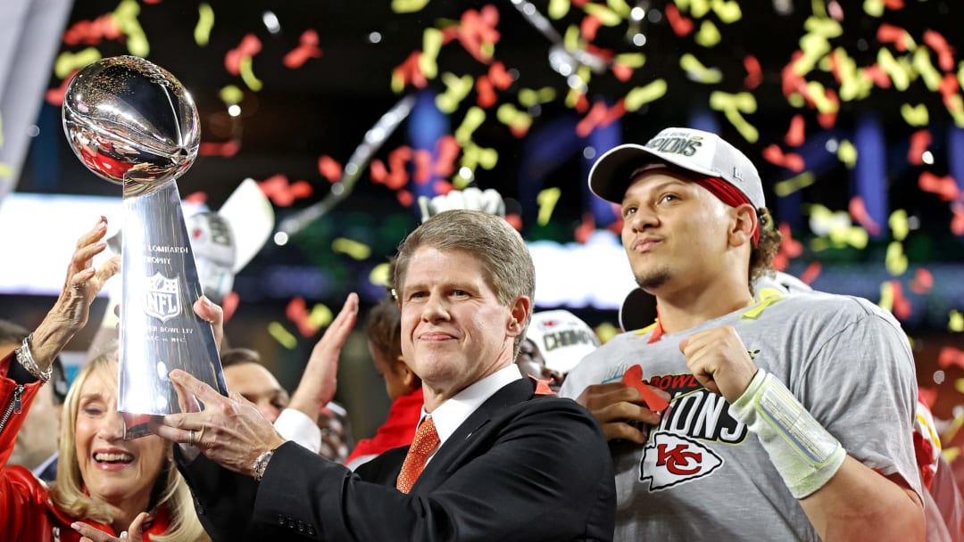 The Way We Talk About Sports Money is Weird and Dumb