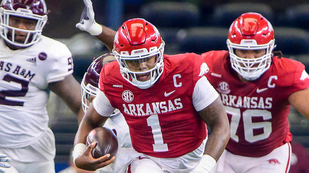 Southwest Classic Game Log: No. 16 Razorbacks Solve No. 7 Aggies, 20-10
