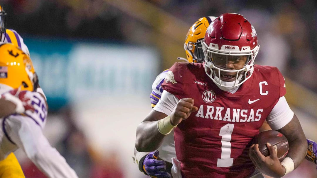 Arkansas Climbs in College Football Playoff Rankings To No. 21