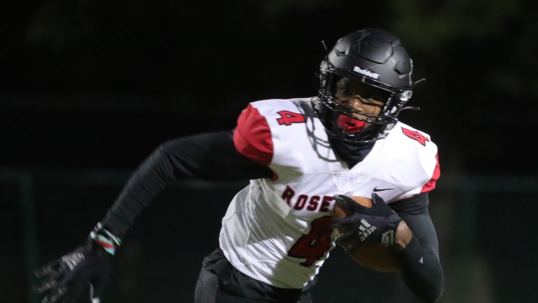 Wisconsin football lands four-star cornerback Amare Snowden