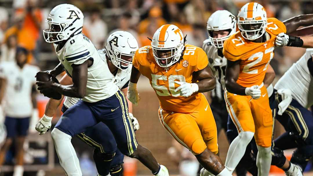 Just In: Vols DL Jordan Phillips Reportedly Enters Transfer Portal