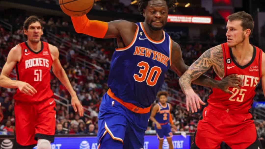 Julius Randle Finishes 'Monster Month' With 35 Points In Knicks Win Over Rockets