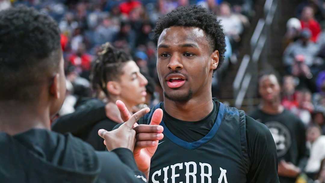 Bronny James Pulls Off Iconic LeBron High School Dunk During Game