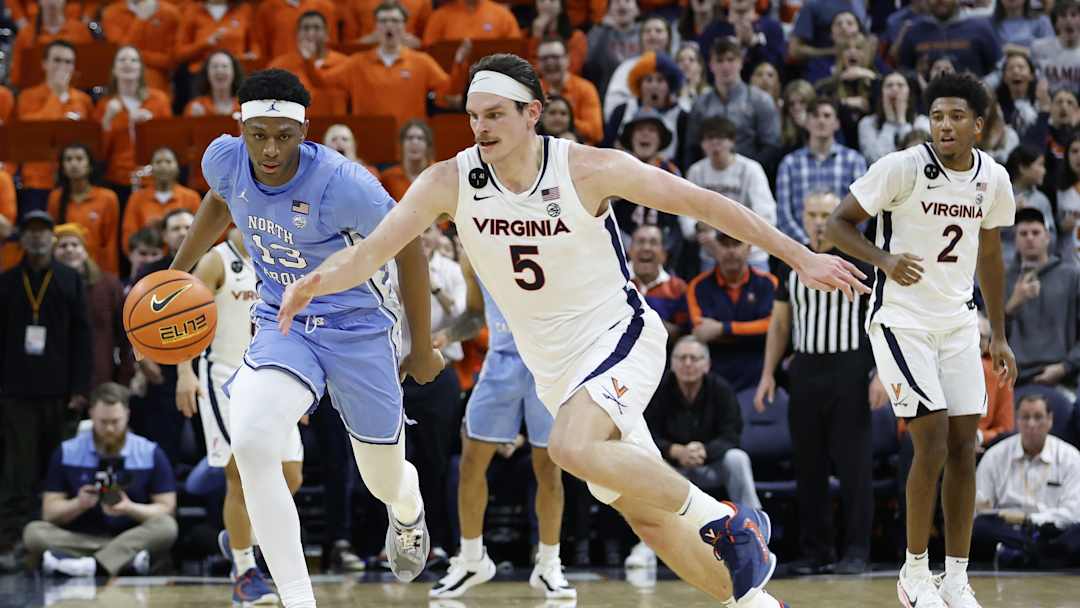 Hoos Hold Off Heels, No. 13 Virginia Downs North Carolina 65-58